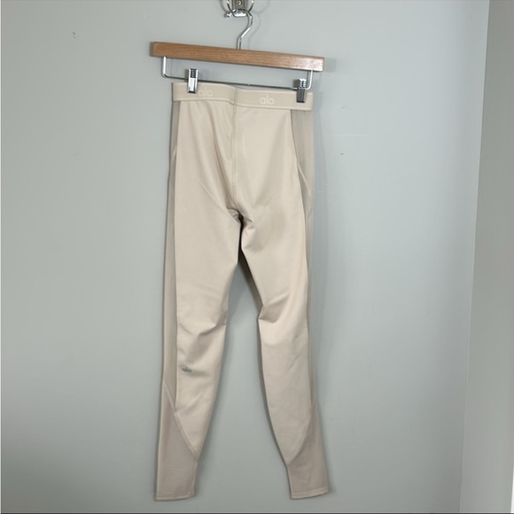 ALO Airlift High Waist Ballet Dream Legging Mesh Side Panel Performance Cream XS - Picture 9 of 13